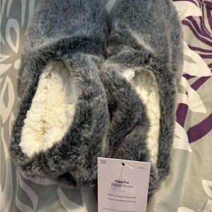 Auden Gray Faux-Fur Slipper Socks 3pair